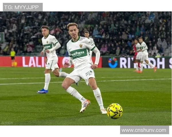 西甲激战皇马大胜利物浦补时进球点燃全场气氛与转会传闻交织