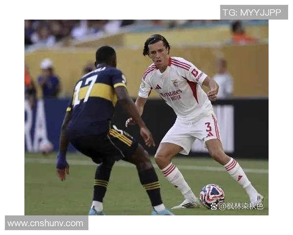 英超激战：皇马绝杀本菲卡全场沸腾精彩瞬间回顾与分析