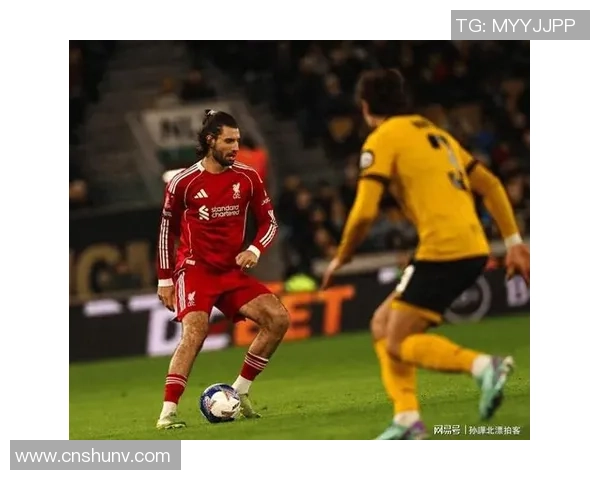 英超激战:拜仁逆转皇马5-1全场沸腾转会传闻不断涌现 英超激战:拜仁逆转皇马5-1全场沸腾转会传闻不断涌现